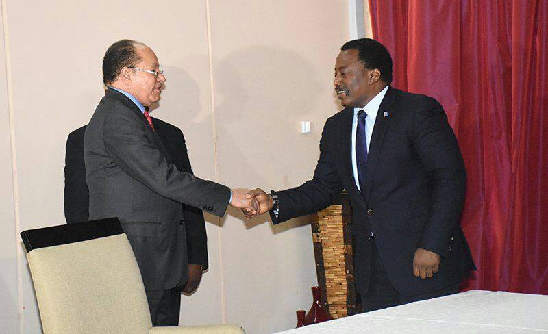 Kabila, Consultations